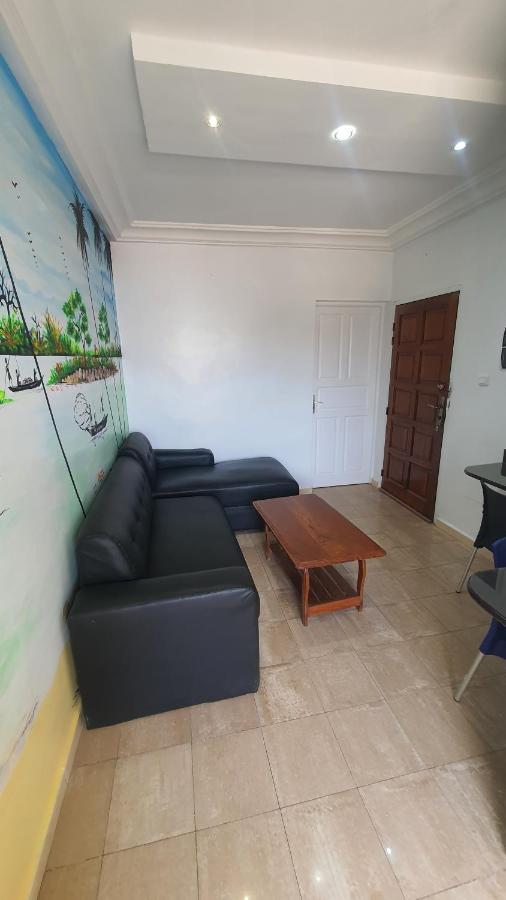 Bricos Appartement Sud Foire ダカール エクステリア 写真